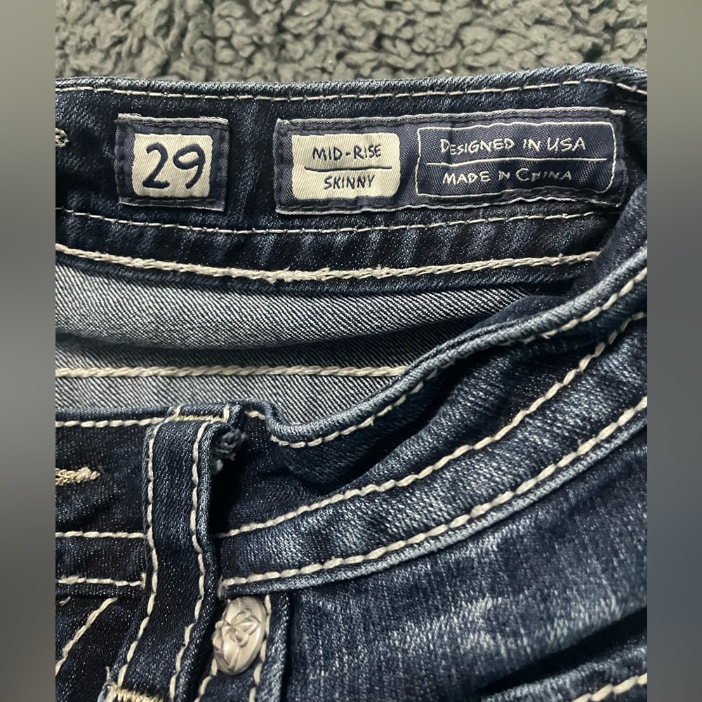Miss Me Jeans - Picture 2 of 3